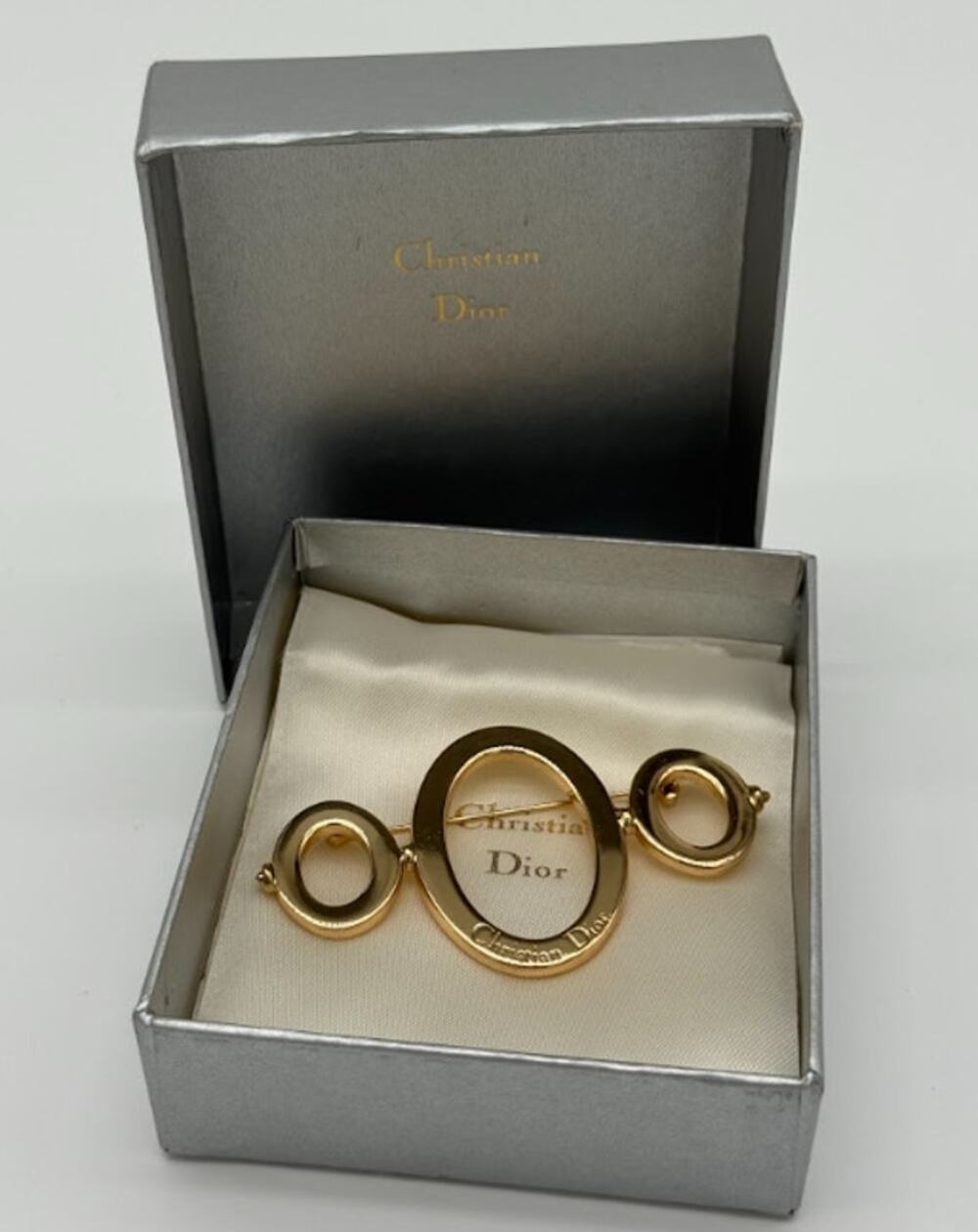 Christian Dior Vintage Gold Plated Open Oval Geometric Brooch Original Box